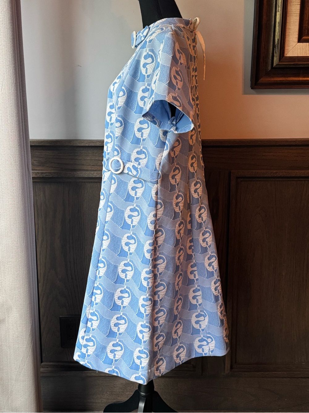 Vintage handcrafted Light Blue Patterned Mod Shift Dress with Ring Detail - Picture 3 of 10